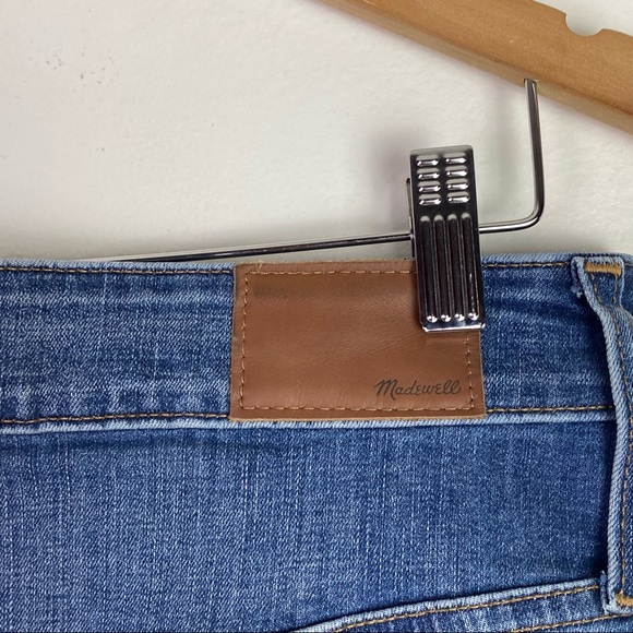 Madewell Women's Curvy High-Rise Skinny Jeans: Drop Step-Hem Edition Size 33P - Picture 13 of 16